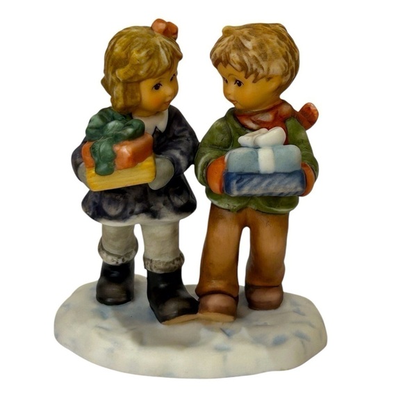 Hummel Other - Hummel Figurine “Santa’s Little Helpers” Berta Hummel 2003 EUC 4/$25❤️
